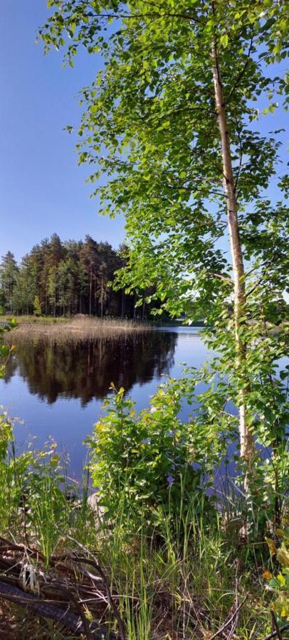 Pulla Karvisen Maatilamatkailussa Ruokola Exteriör bild